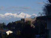 Auch touristisch ist Darjeeling hochattraktiv. Sie sind herzlich eingeladen, die Bio-Teegärten zu besuchen. Erleben Sie die indische Gastfreundschaft. Für weitere Infos wenden Sie sich gerne an TopQualiTea. 